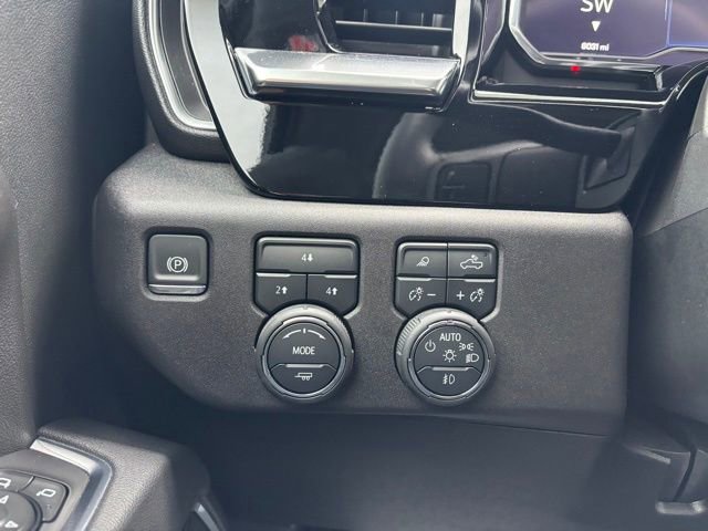 Certified 2025 Chevrolet Silverado 2500 LT w/ All Star Edition image 27