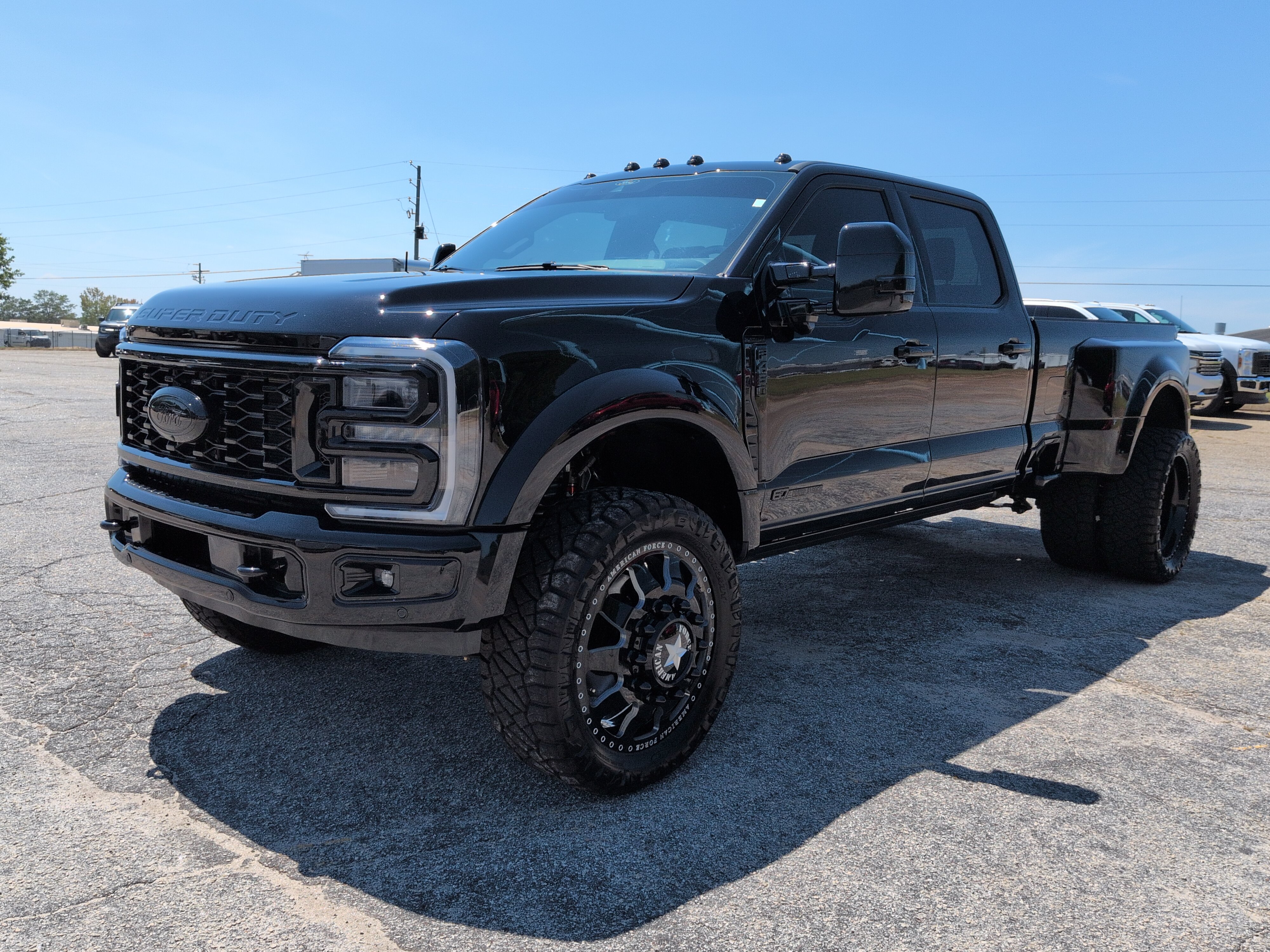 Used 2024 Ford F450 Platinum w/ FX4 Off-Road Package AWD/4WD image 6