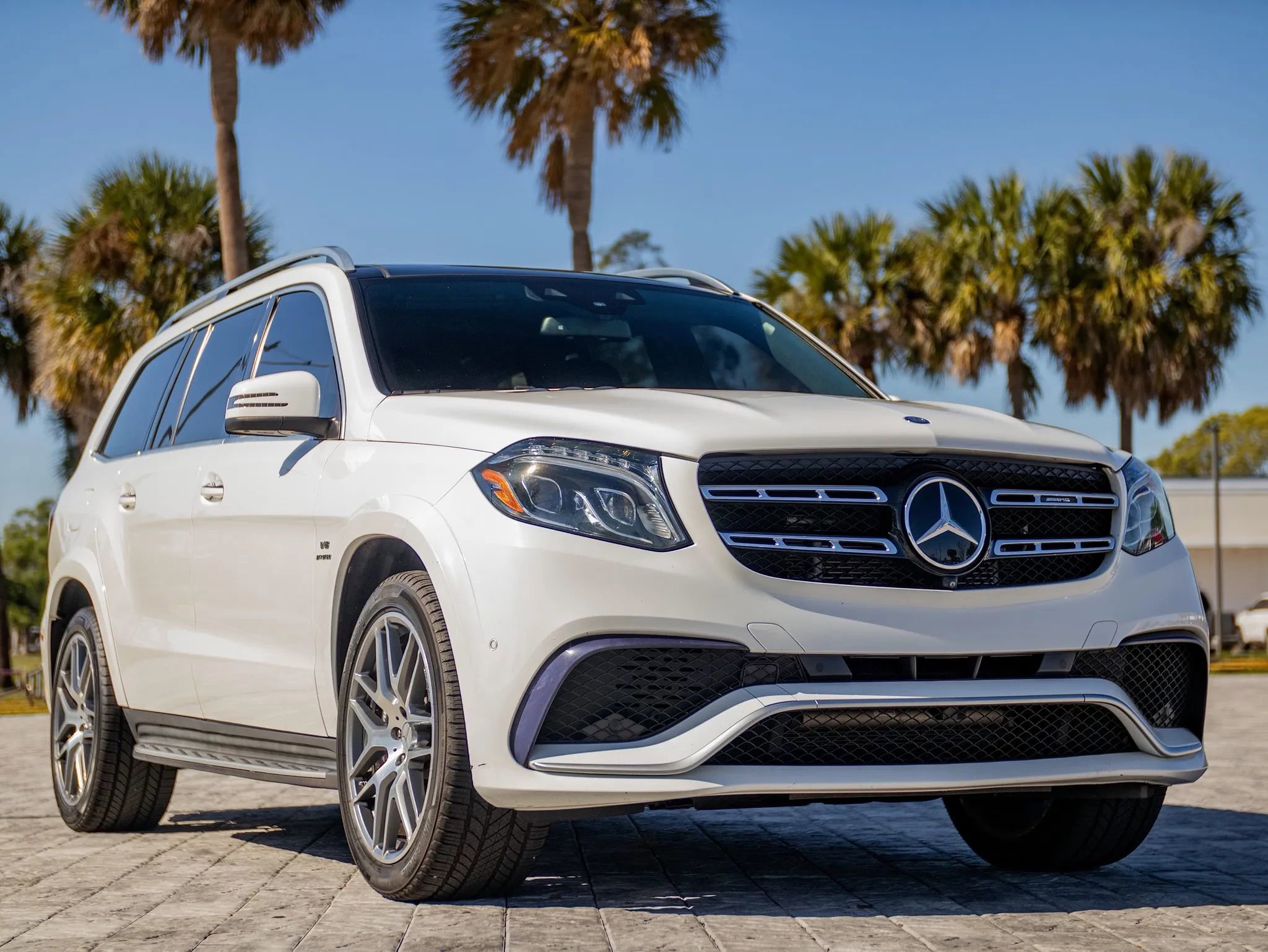 Used 2017 Mercedes-Benz GLS 63 AMG 4MATIC image 2