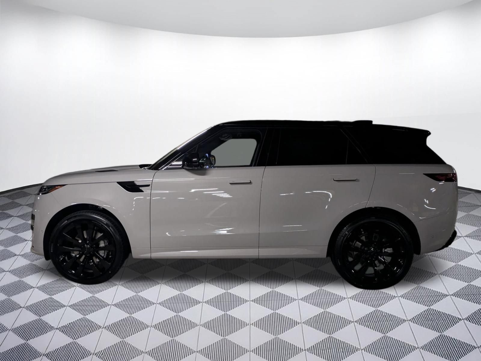 New 2026 Land Rover Range Rover Sport Dynamic SE AWD/4WD image 4