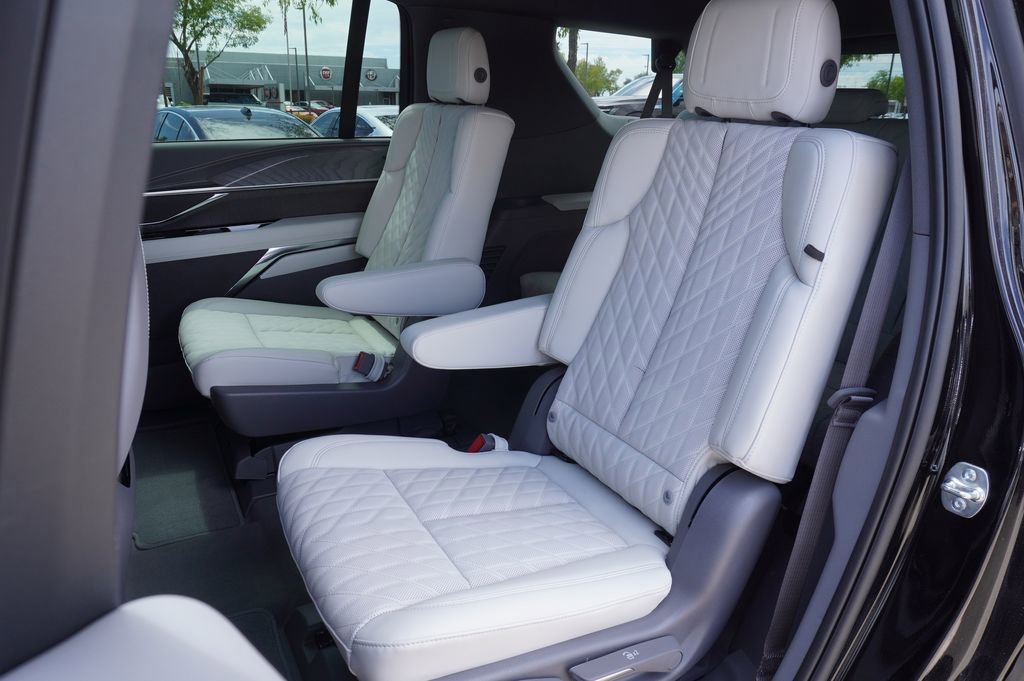 New 2026 Cadillac Escalade IQL Luxury image 8