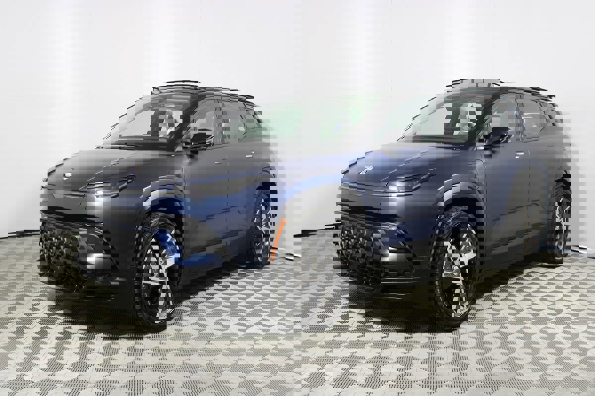 Used 2023 Fisker Ocean One image 3