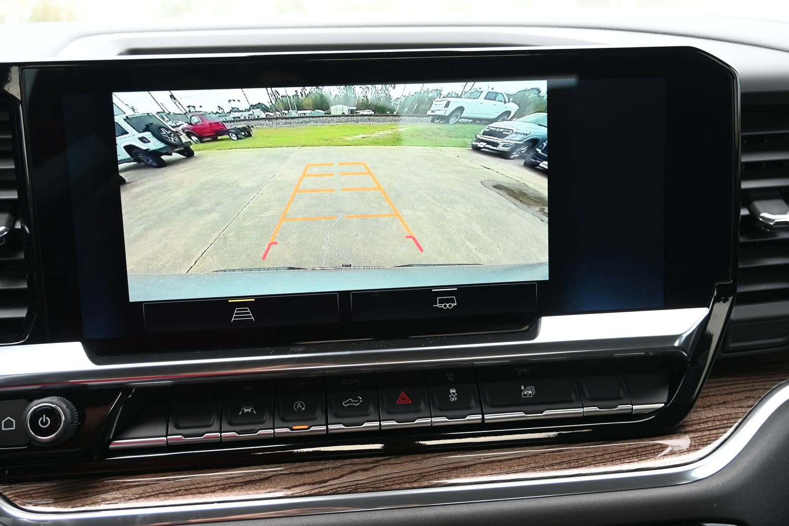 Used 2025 Chevrolet Silverado 1500 LT image 20