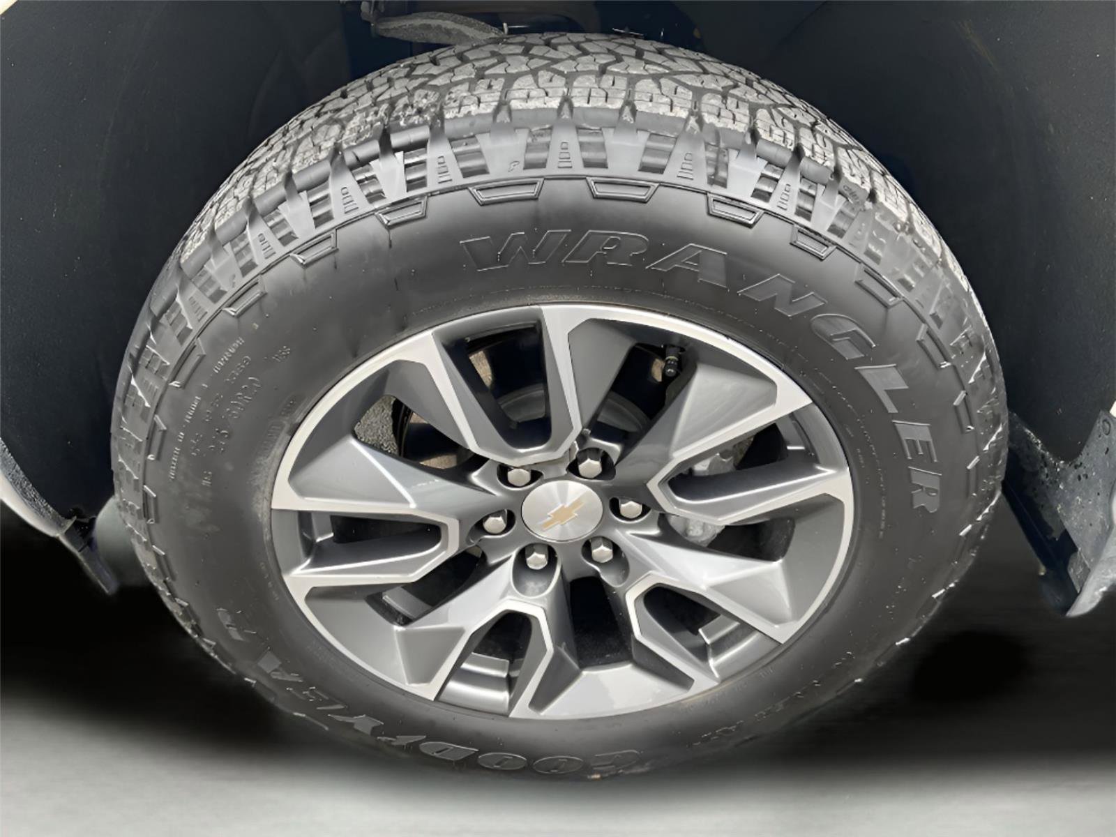 Used 2024 Chevrolet Silverado 1500 LT image 15