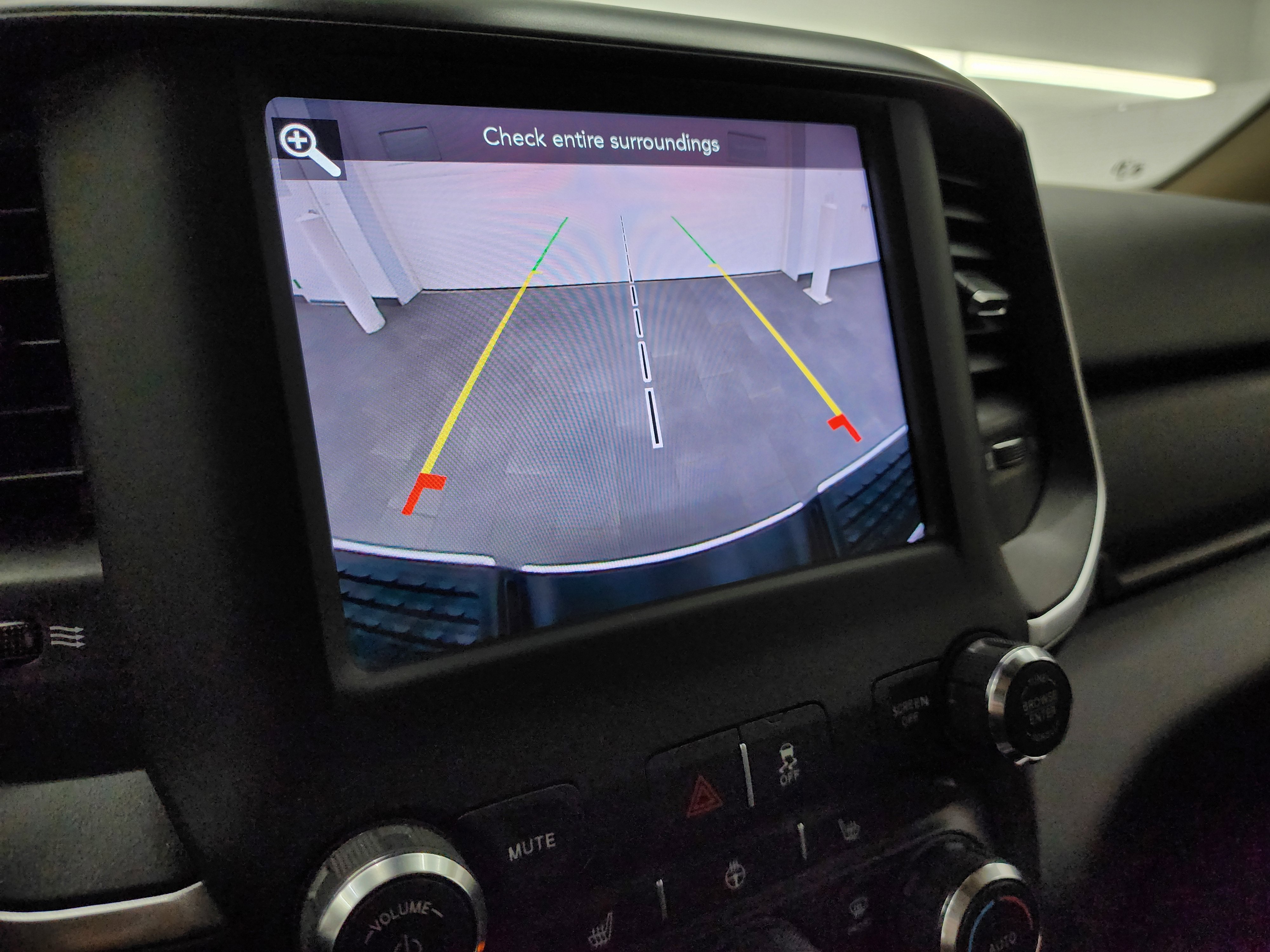 Used 2020 RAM 2500 Big Horn w/ Level 2 Equipment Group image 16