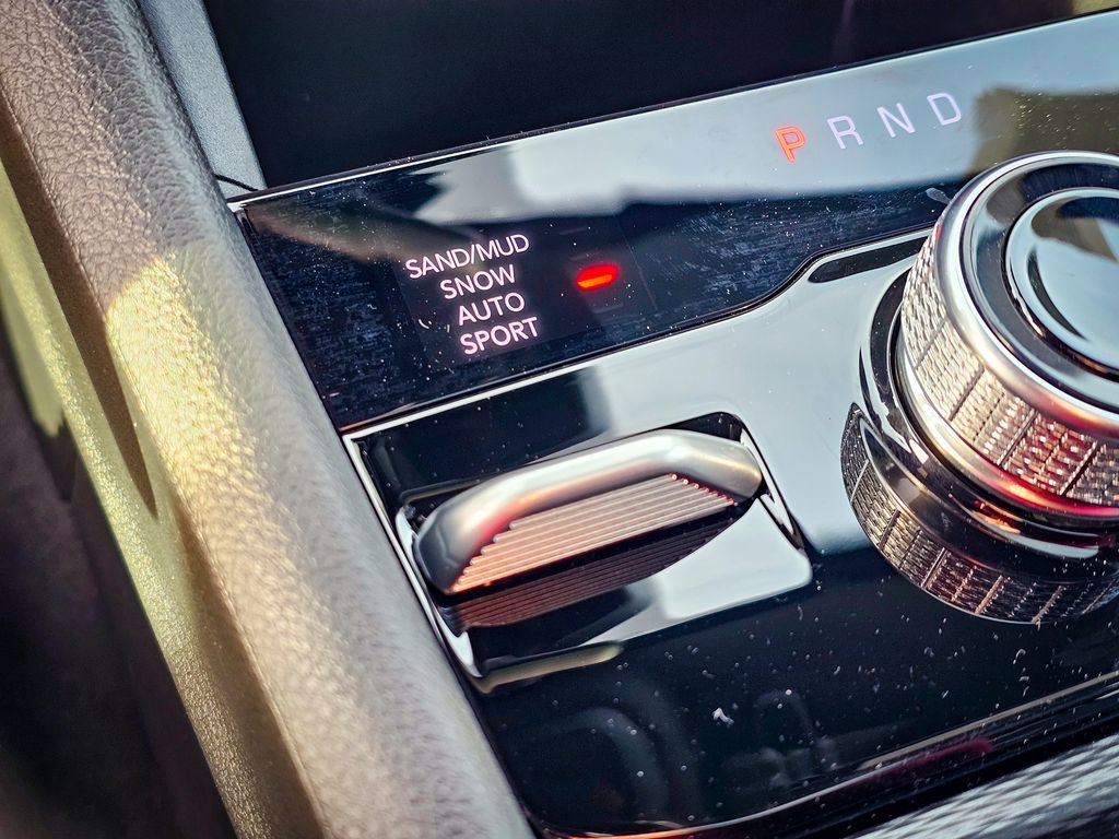 New 2025 Jeep Grand Cherokee L Limited w/ Black Appearance Package image 30