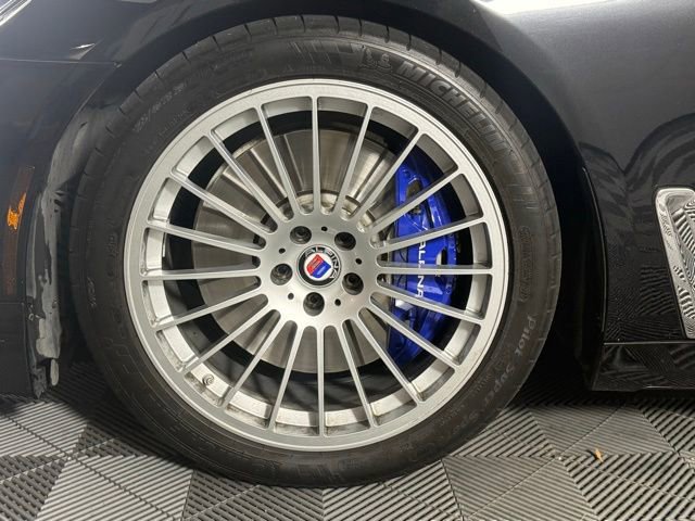 Used 2017 BMW ALPINA B7 xDrive image 11