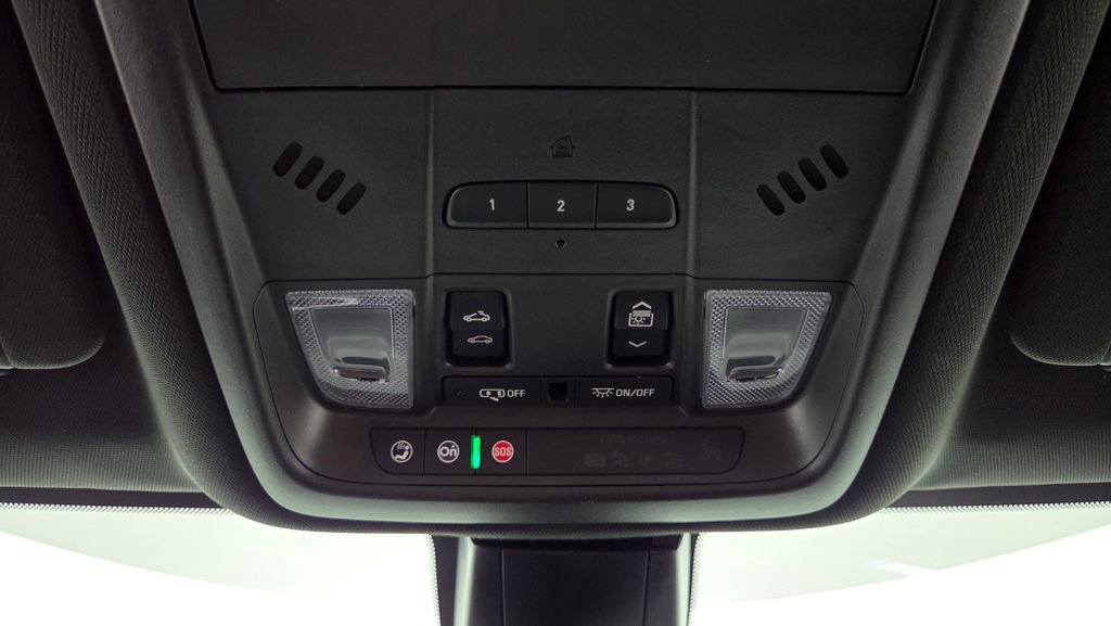 Used 2025 Chevrolet Blazer RS w/ Driver Confidence II Package image 28