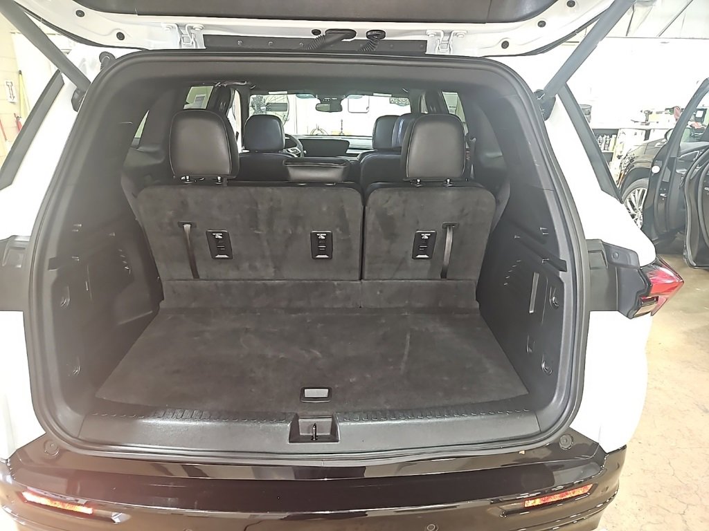 Certified 2025 Buick Enclave Sport Touring image 24