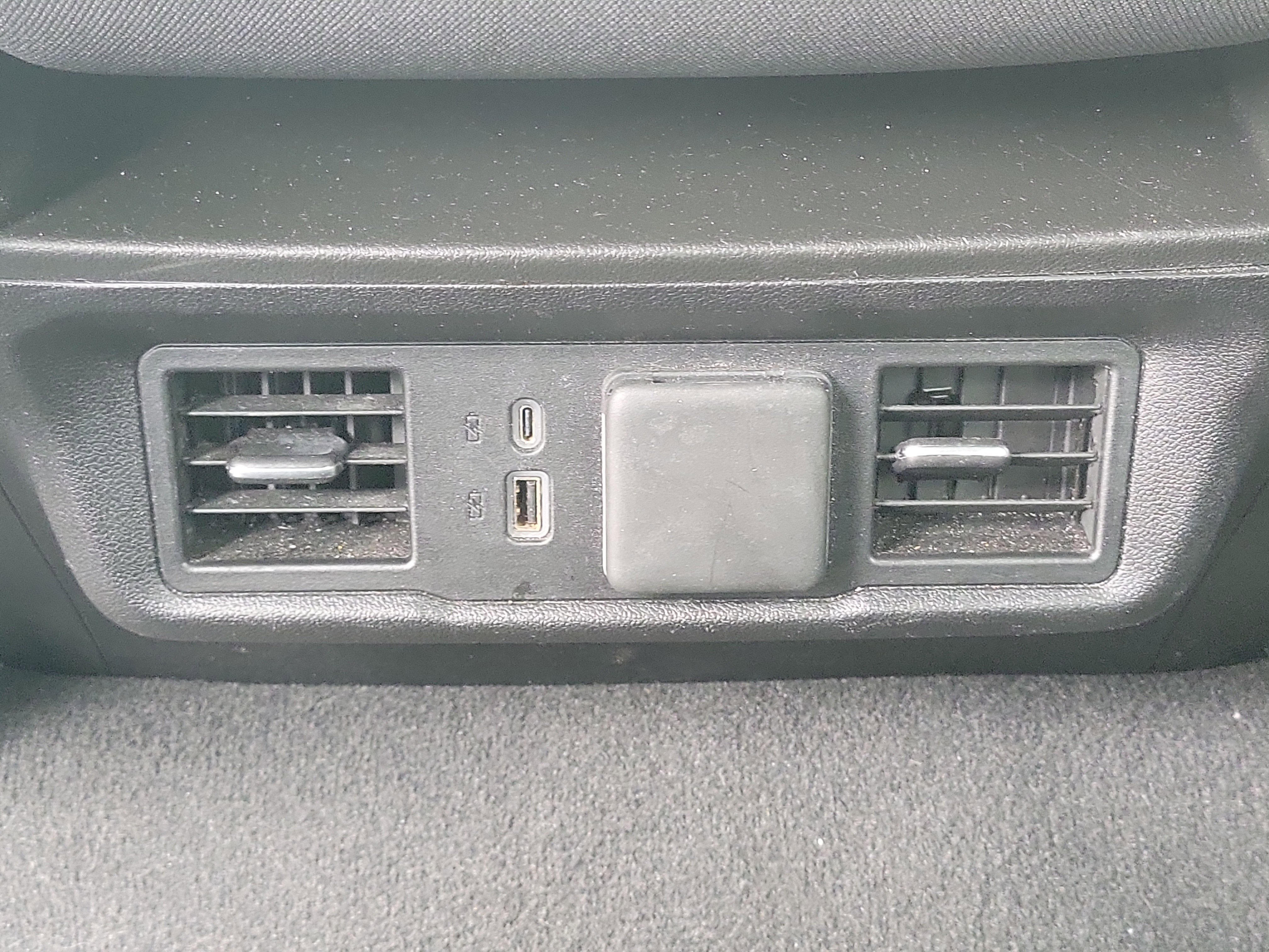 Used 2025 Chevrolet Silverado 1500 LT image 14