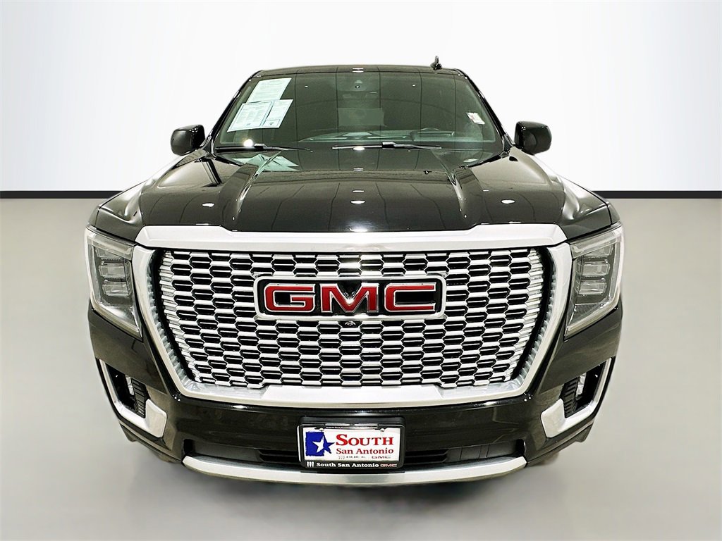 Used 2021 GMC Yukon Denali w/ Denali Ultimate Package image 2