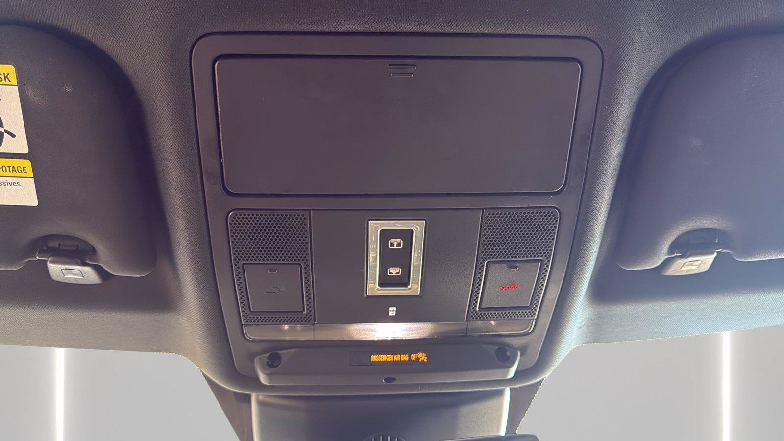 Used 2020 Land Rover Range Rover Evoque First Edition AWD/4WD image 27