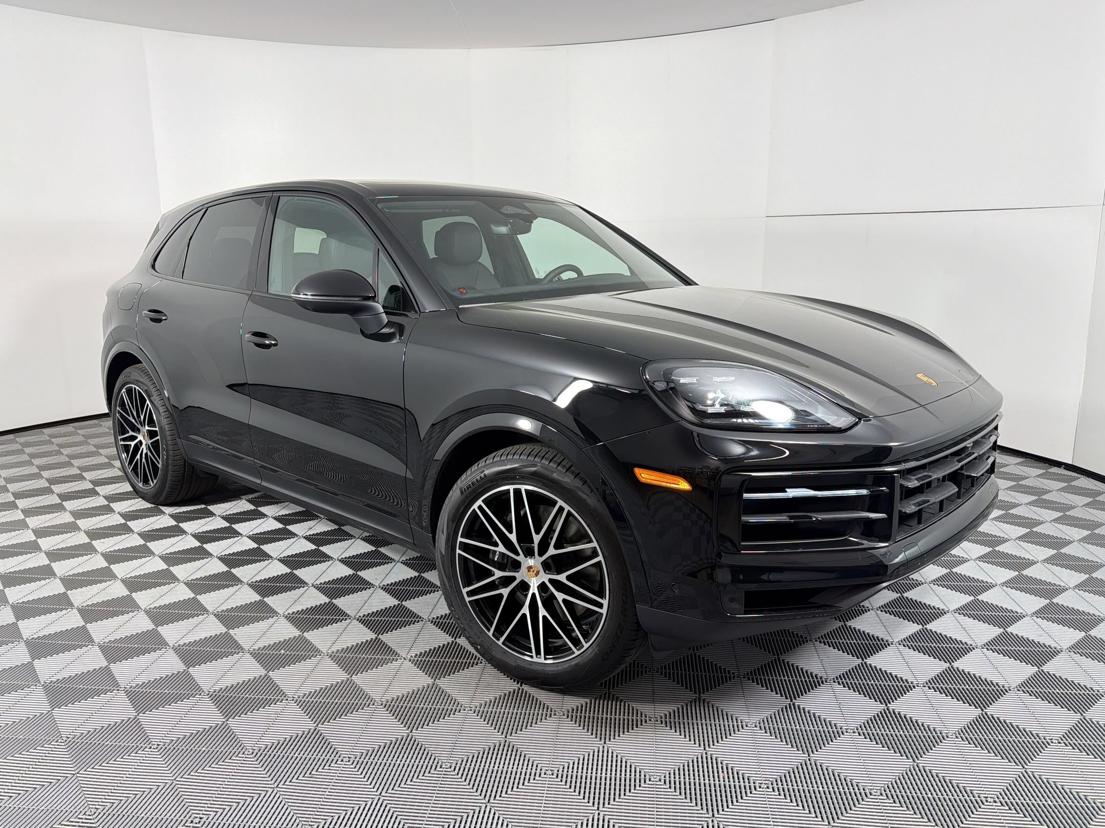 Used 2026 Porsche Cayenne AWD/4WD image 7