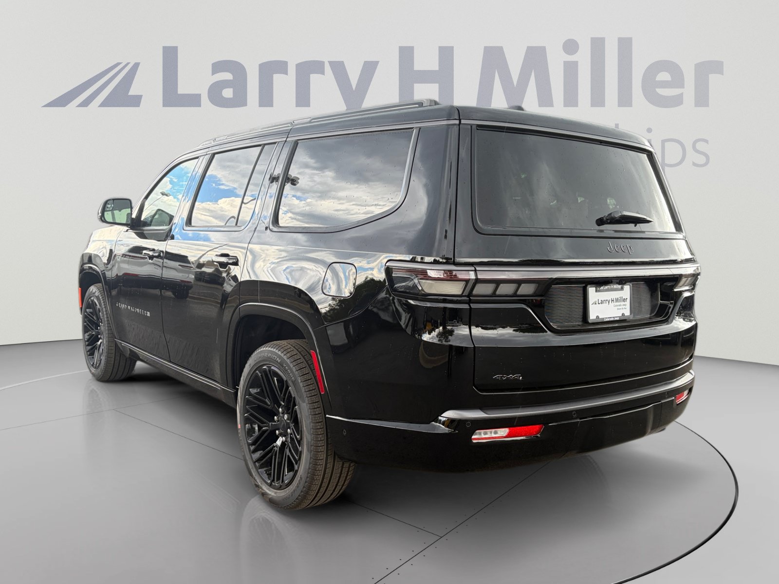 New 2026 Jeep Grand Wagoneer Limited AWD/4WD image 3