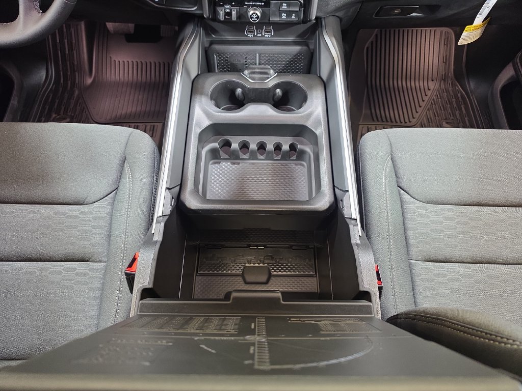 New 2026 RAM 1500 4x4 Crew Cab image 16