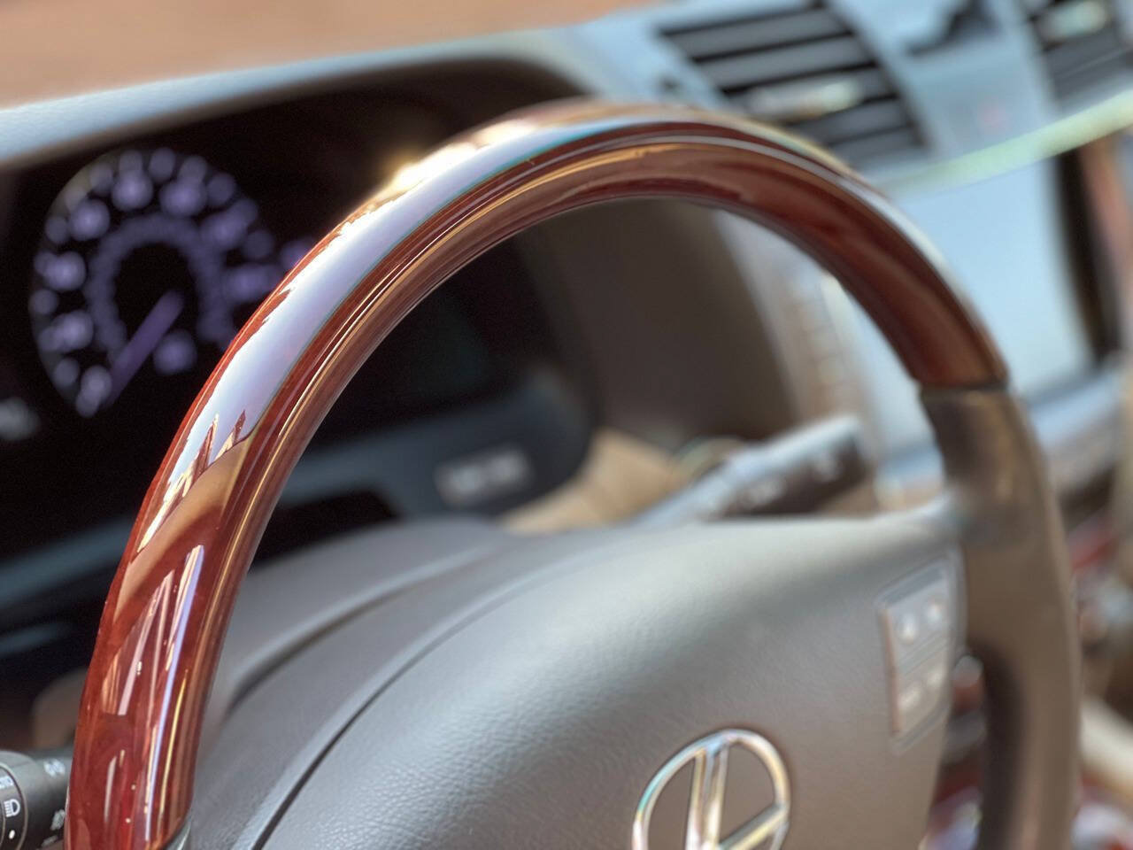 Used 2007 Lexus LS 460 L RWD image 81
