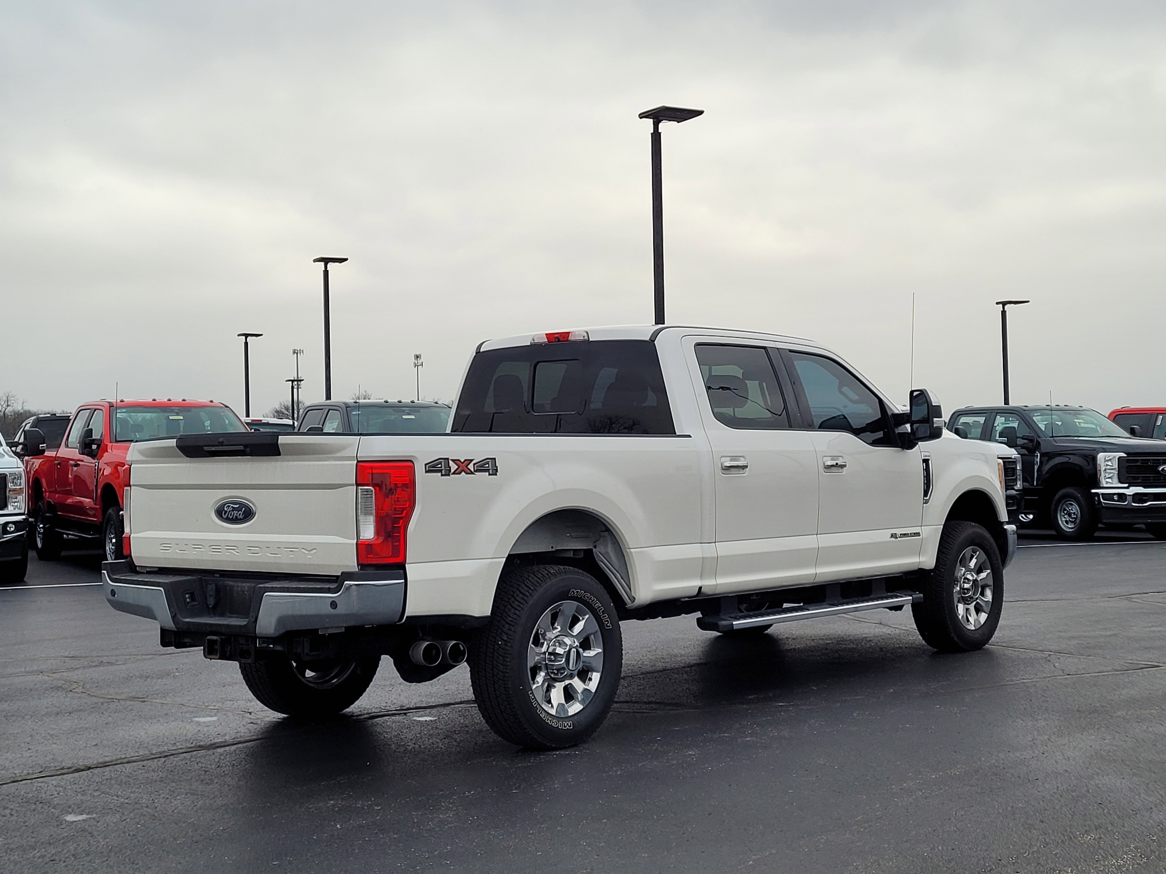 Used 2017 Ford F350 Lariat w/ Lariat Ultimate Package image 4