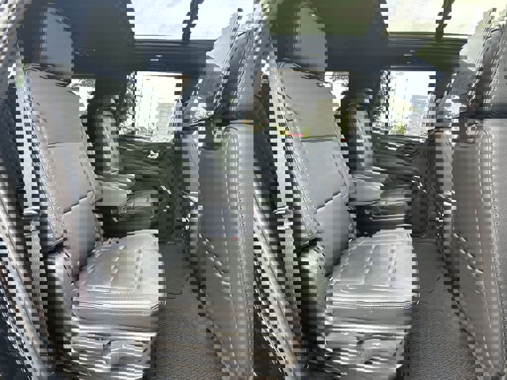 Certified 2021 GMC Yukon Denali w/ Denali Ultimate Package image 29