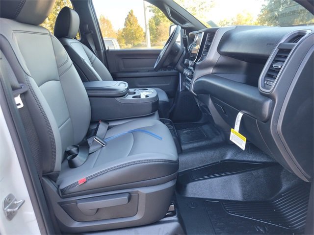 New 2026 RAM 3500 Tradesman w/ Chrome Appearance Group image 17