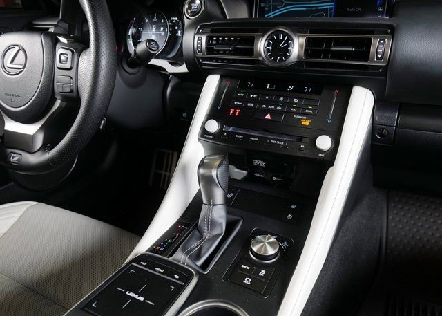 Used 2022 Lexus RC 350 F Sport image 10