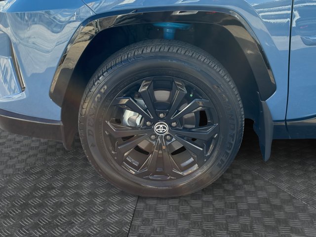 Used 2025 Toyota RAV4 XSE w/ Advanced Technology Package AWD/4WD image 9
