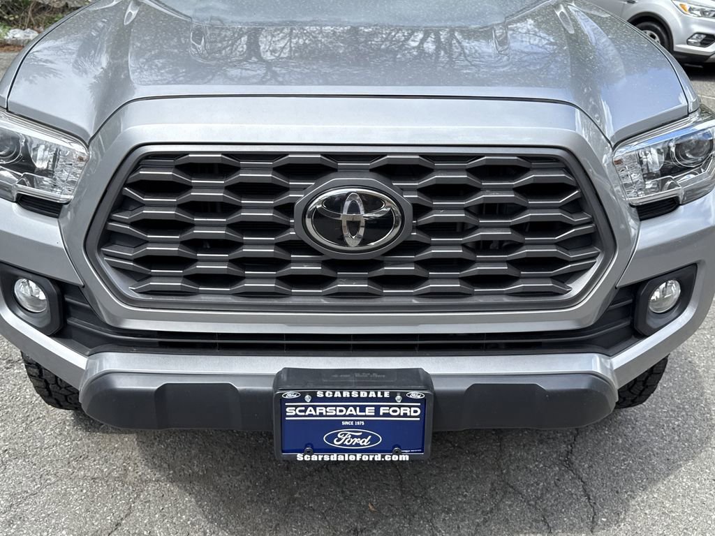 Used 2020 Toyota Tacoma TRD Off-Road w/ Technology Package AWD/4WD image 38