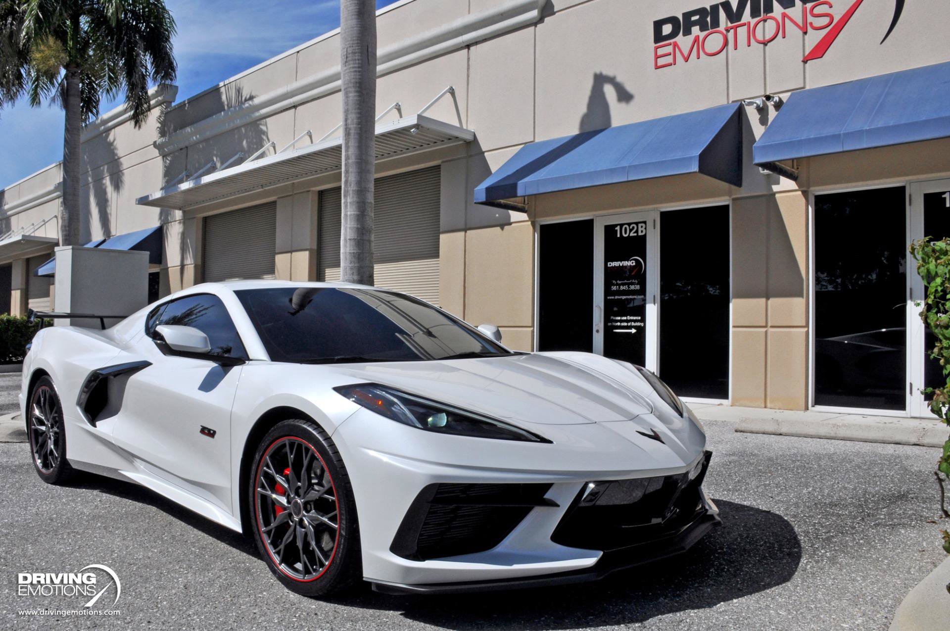 Used 2023 Chevrolet Corvette Stingray Premium Cpe w/ Z51 Performance Package RWD image 11