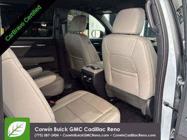 Certified 2026 GMC Acadia Elevation w/ Elevation Premium Package AWD/4WD image 32