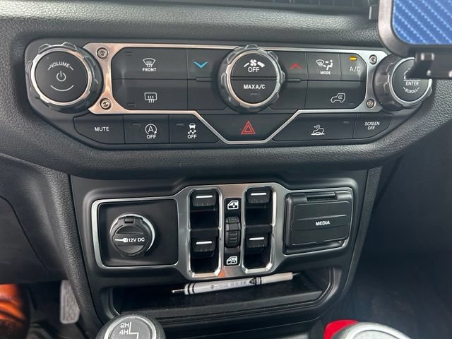 Used 2025 Jeep Gladiator Sport AWD/4WD image 11
