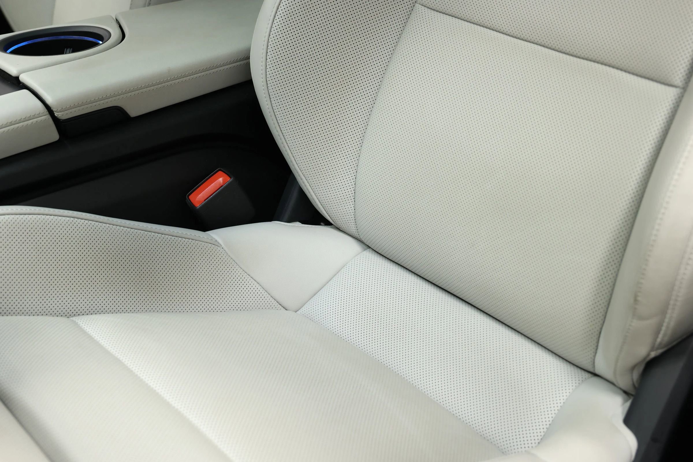 Used 2022 Porsche Taycan image 11