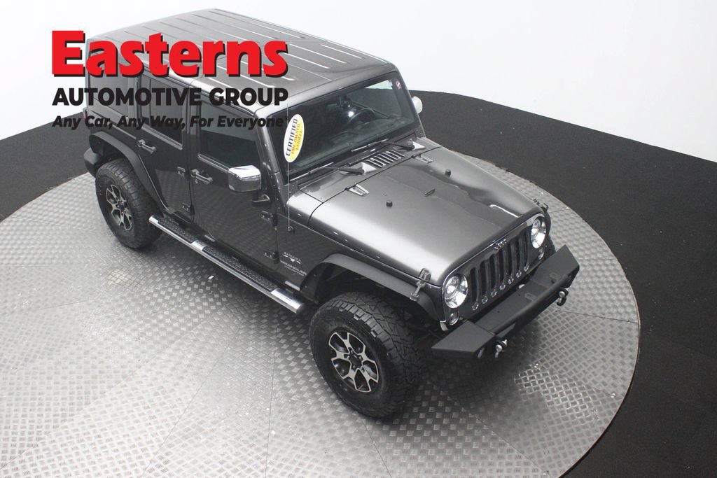 Used 2017 Jeep Wrangler Unlimited Sahara w/ Dual Top Group AWD/4WD image 3