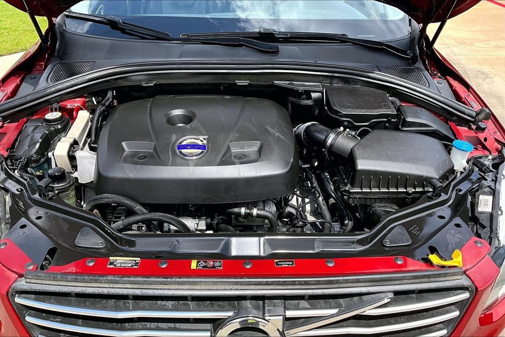 Used 2015 Volvo XC60 T5 Premier w/ Proximity Package FWD image 13
