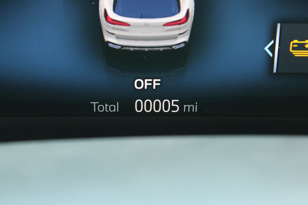 New 2026 BMW X5 xDrive50e w/ M Sport Package image 11