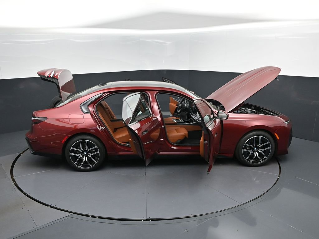 Certified 2025 BMW 740i image 50