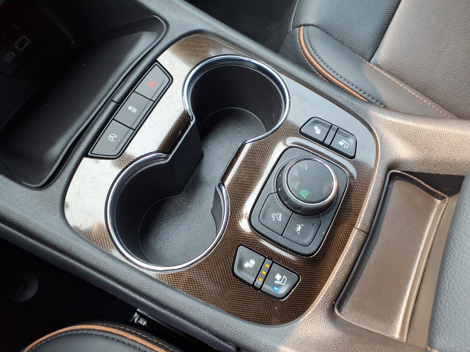 Certified 2023 GMC Acadia AT4 w/ Technology Package AWD/4WD image 20