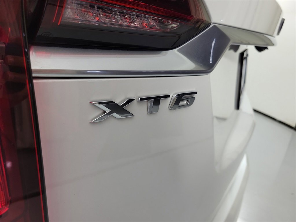 Certified 2023 Cadillac XT6 Premium Luxury image 7