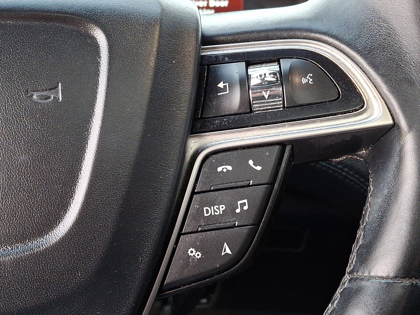 Used 2020 Lincoln Nautilus Reserve image 25