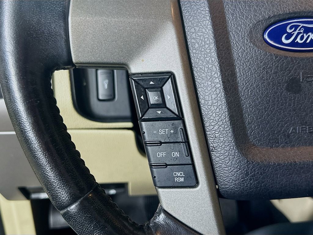 Used 2017 Ford Expedition Limited w/ Equipment Group 301A RWD image 18