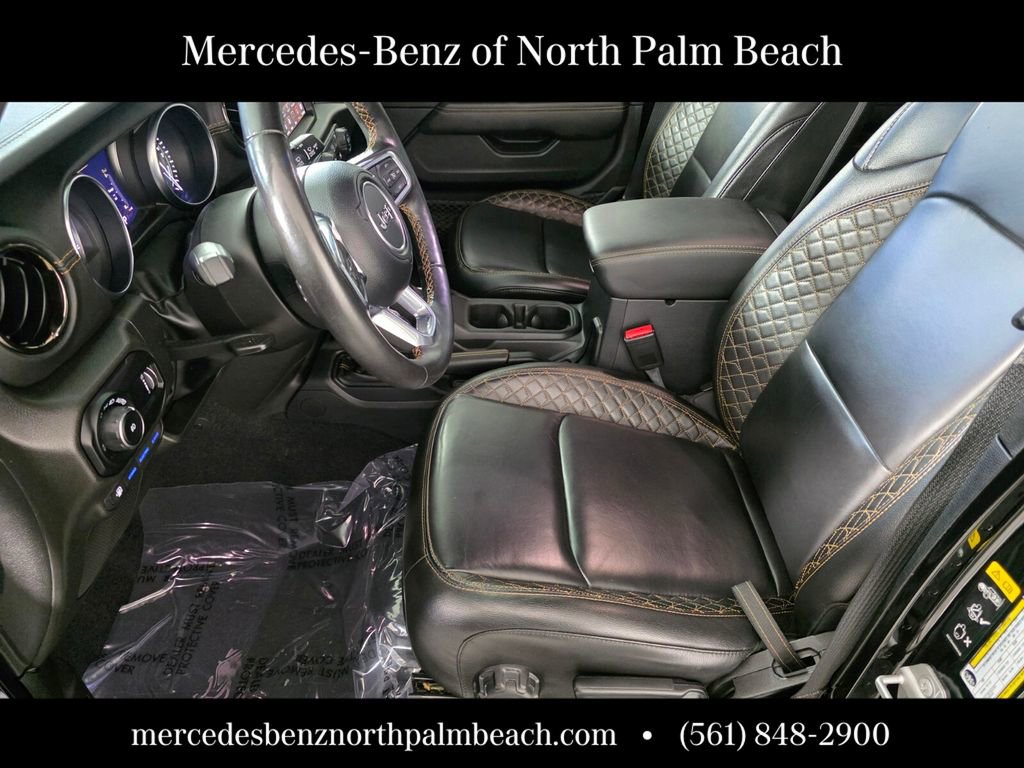 Used 2023 Jeep Wrangler Unlimited Sahara image 9