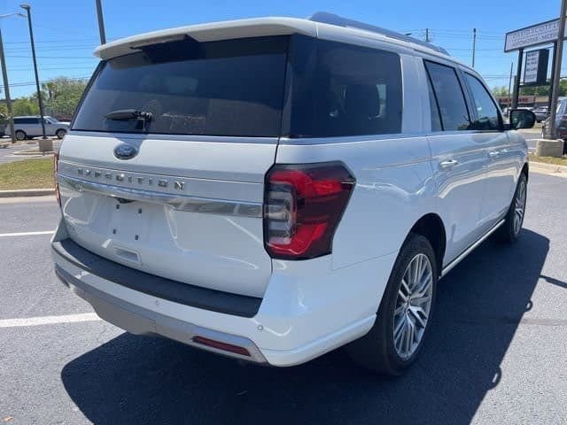 Used 2022 Ford Expedition Platinum image 6