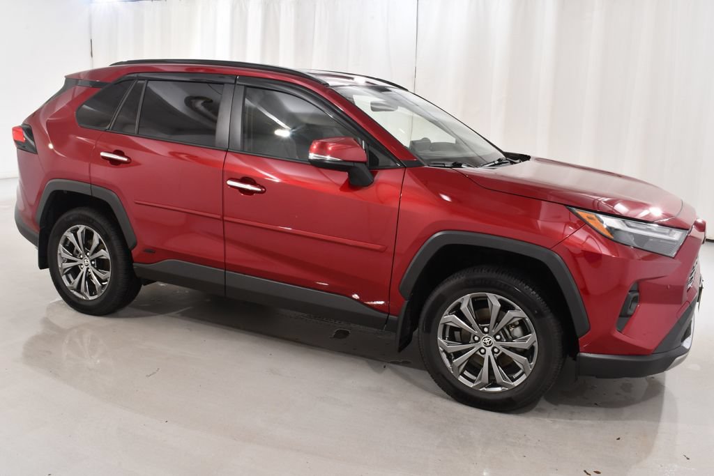 Used 2022 Toyota RAV4 Limited w/ Limited Grade Weather Package AWD/4WD image 5