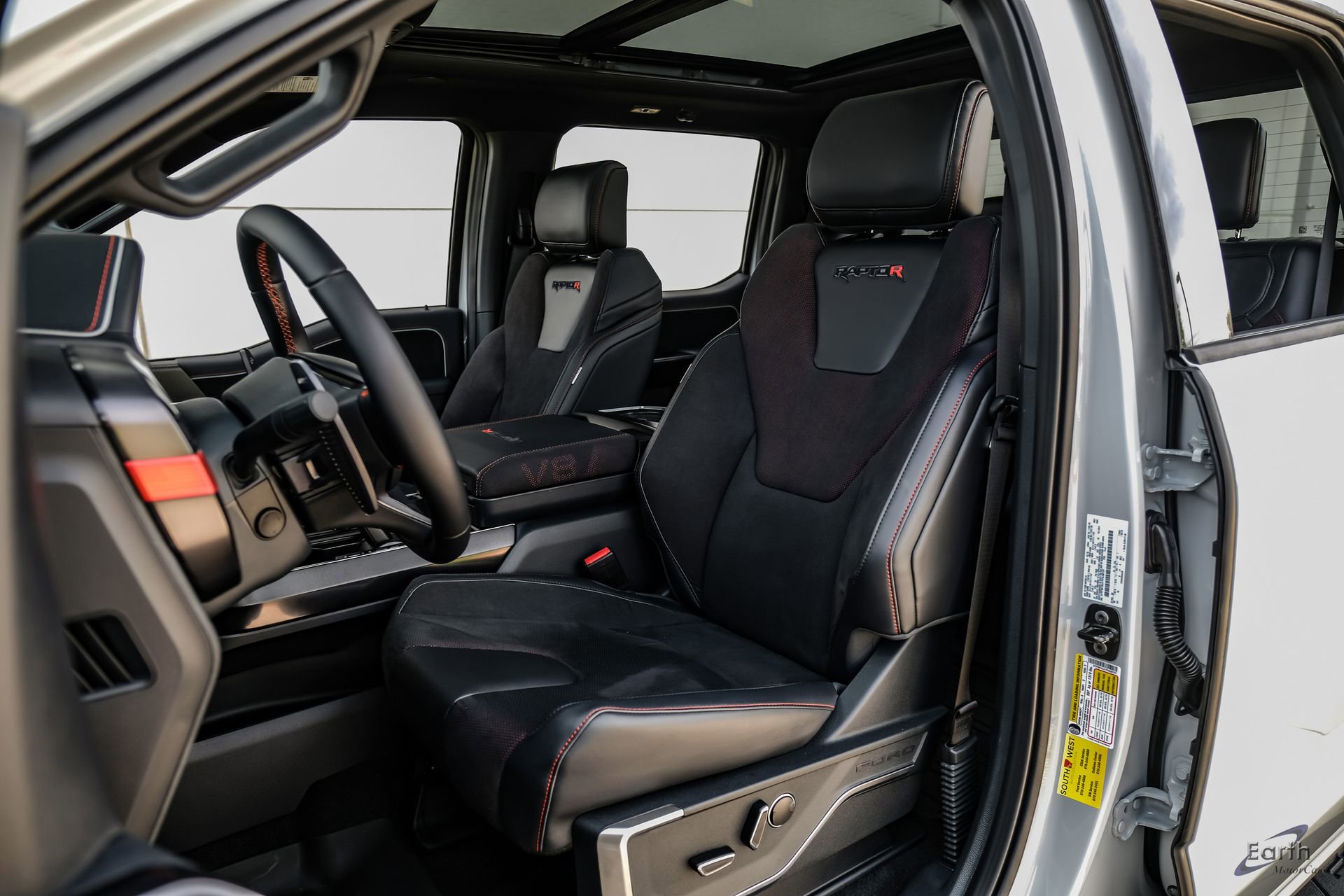 Used 2026 Ford F150 Raptor AWD/4WD image 41