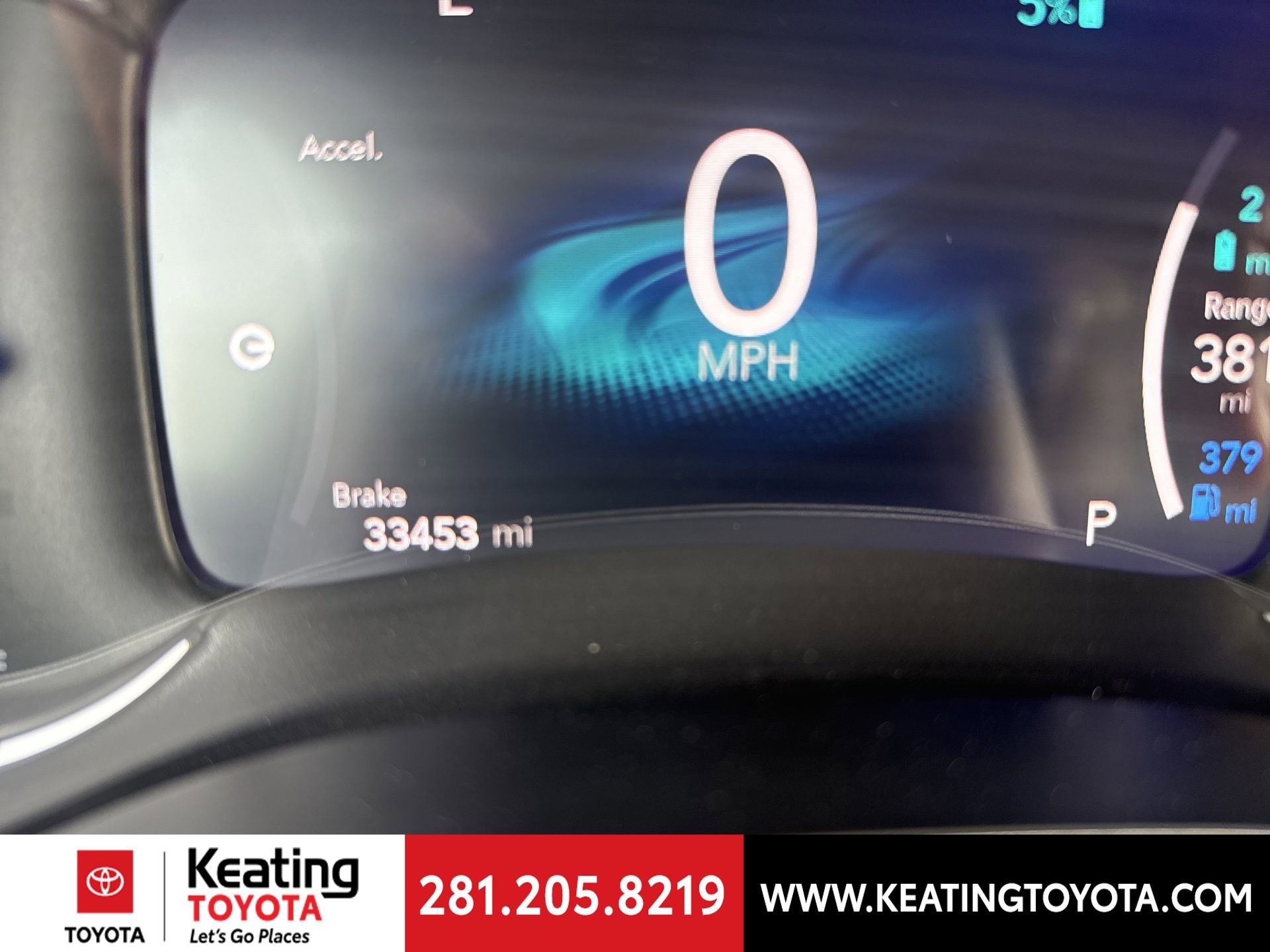 Used 2024 Chrysler Pacifica Select image 19