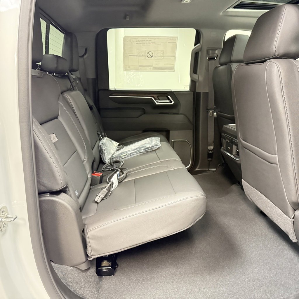 New 2026 GMC Sierra 2500 SLT image 18