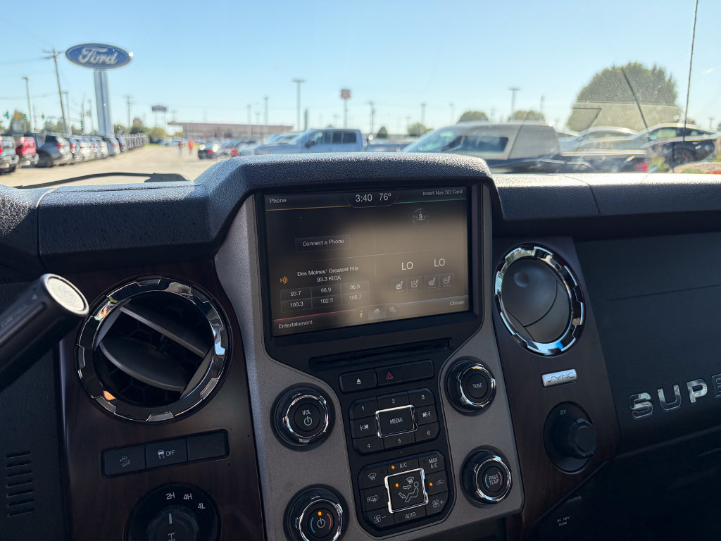 Used 2016 Ford F250 Lariat w/ Lariat Ultimate Package AWD/4WD image 19