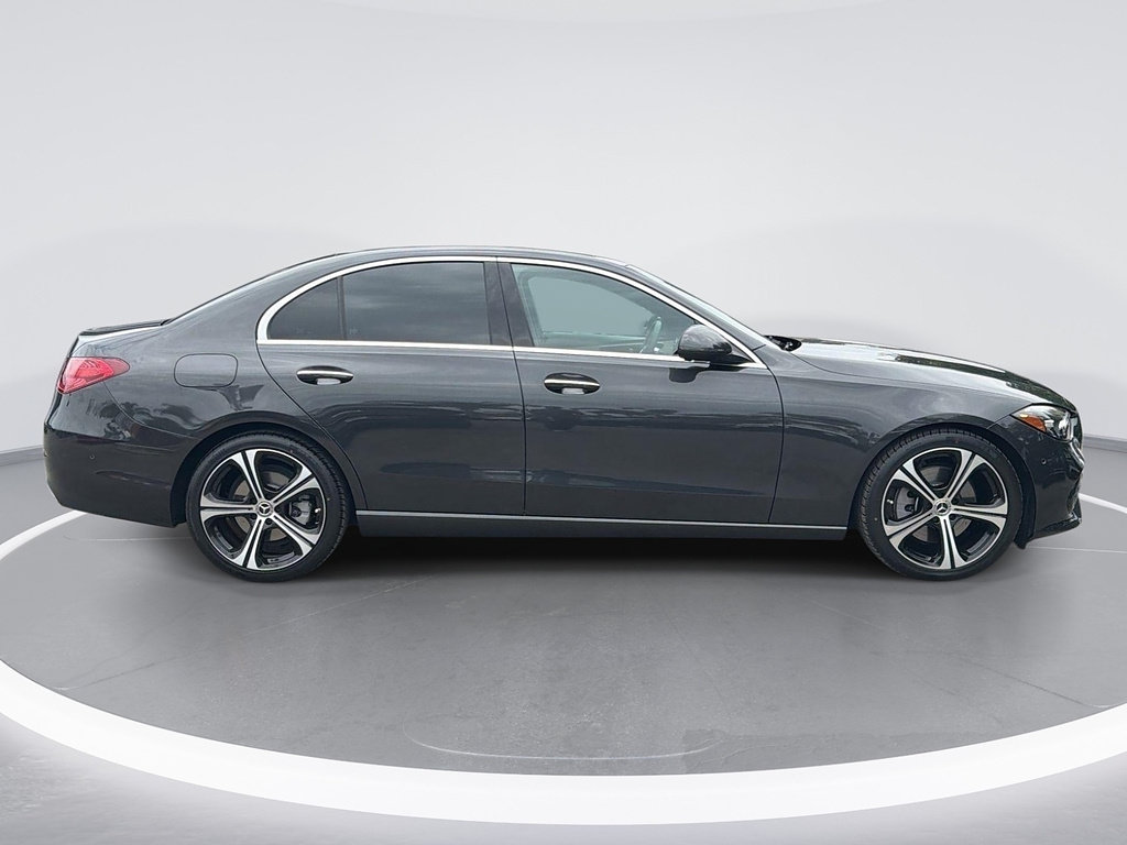 Used 2024 Mercedes-Benz C 300 Sedan image 3