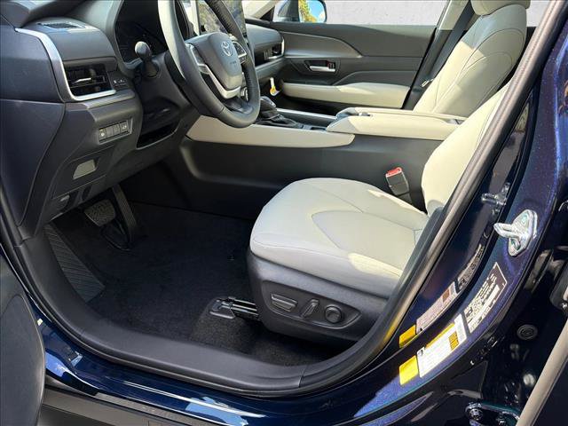 New 2026 Toyota Grand Highlander AWD image 9