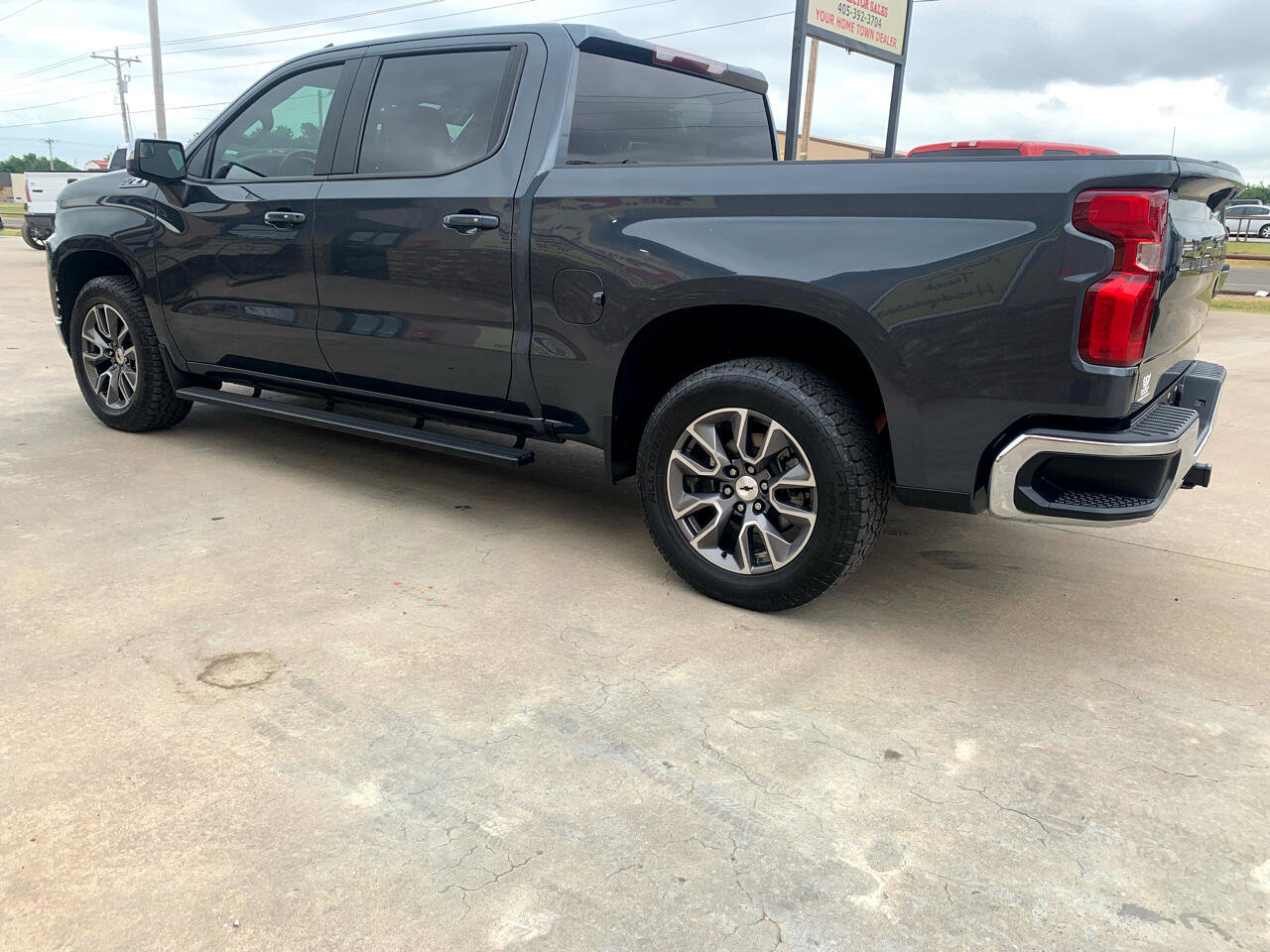 Used 2019 Chevrolet Silverado 1500 LT w/ Texas Edition image 4