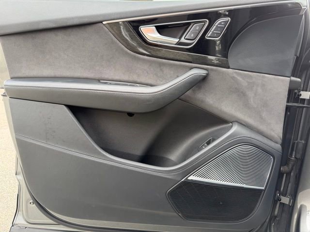 Used 2017 Audi Q7 3.0T Prestige image 14