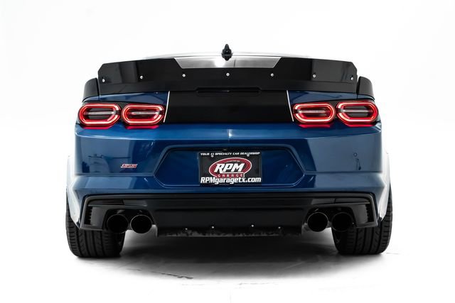 Used 2022 Chevrolet Camaro SS RWD image 3